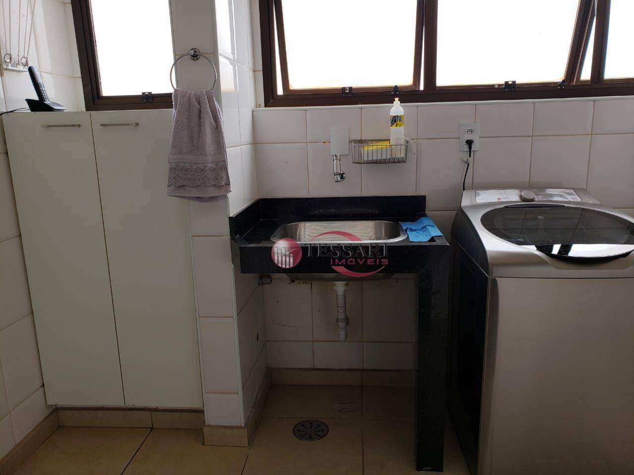 Apartamento à venda com 4 quartos, 236m² - Foto 20