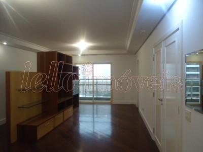 Apartamento para alugar com 3 quartos, 207m² - Foto 1