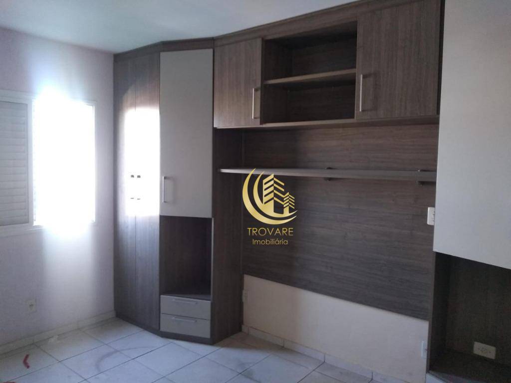 Apartamento à venda com 2 quartos, 69m² - Foto 4