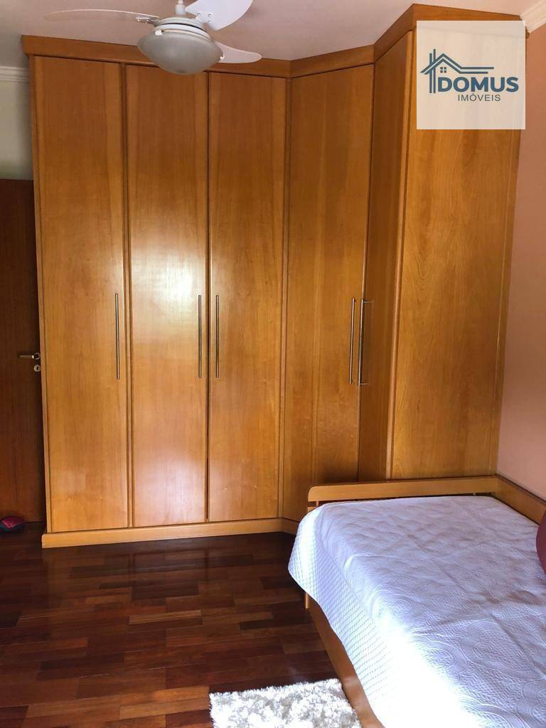 Sobrado à venda com 3 quartos, 308m² - Foto 30