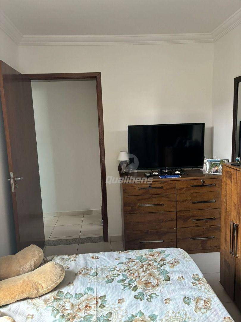 Apartamento para alugar com 2 quartos, 82m² - Foto 12