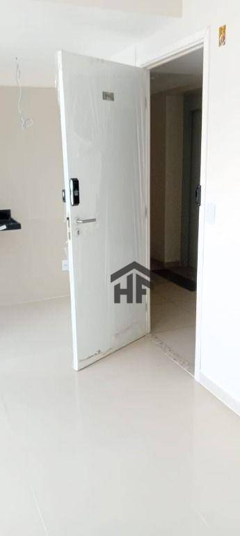 Apartamento à venda com 2 quartos, 44m² - Foto 15