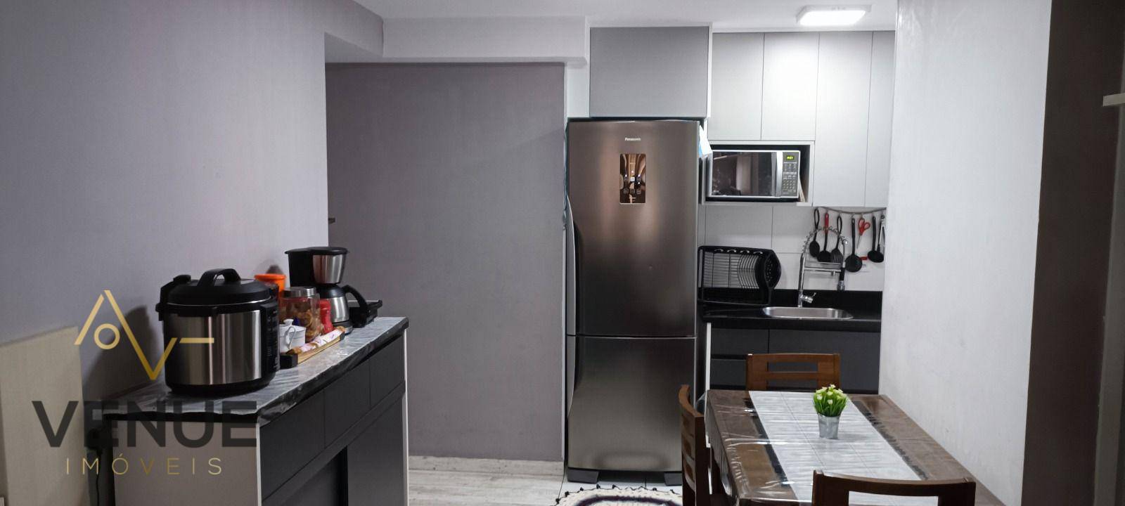 Apartamento à venda com 2 quartos, 40m² - Foto 14