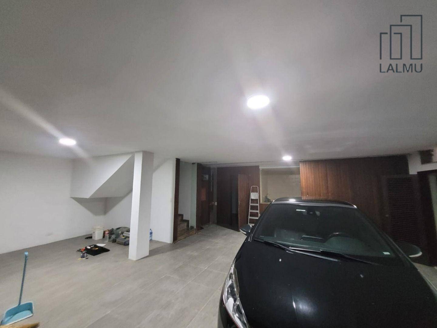 Sobrado para alugar com 4 quartos, 330m² - Foto 13