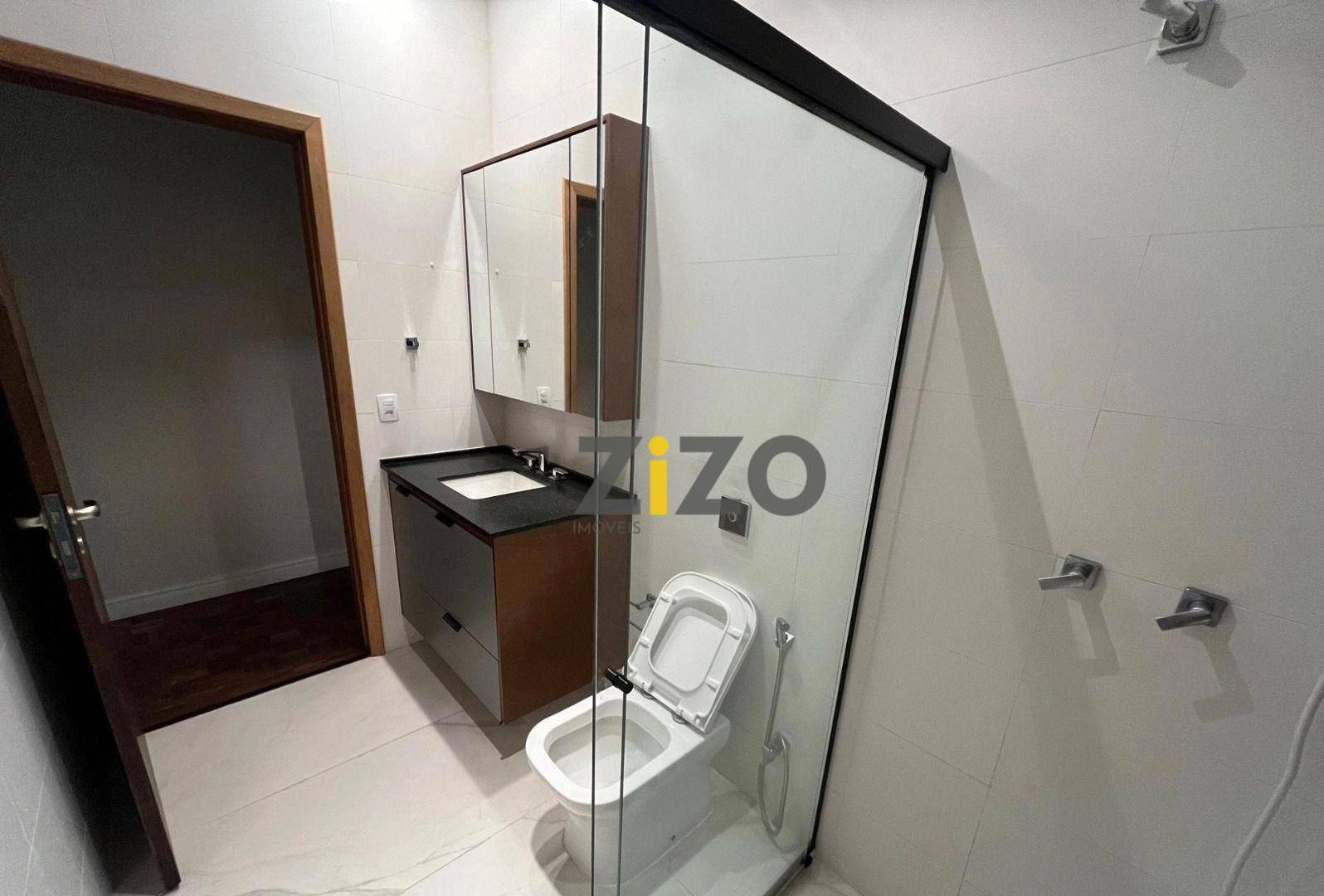Casa de Condomínio para alugar com 5 quartos, 200m² - Foto 20