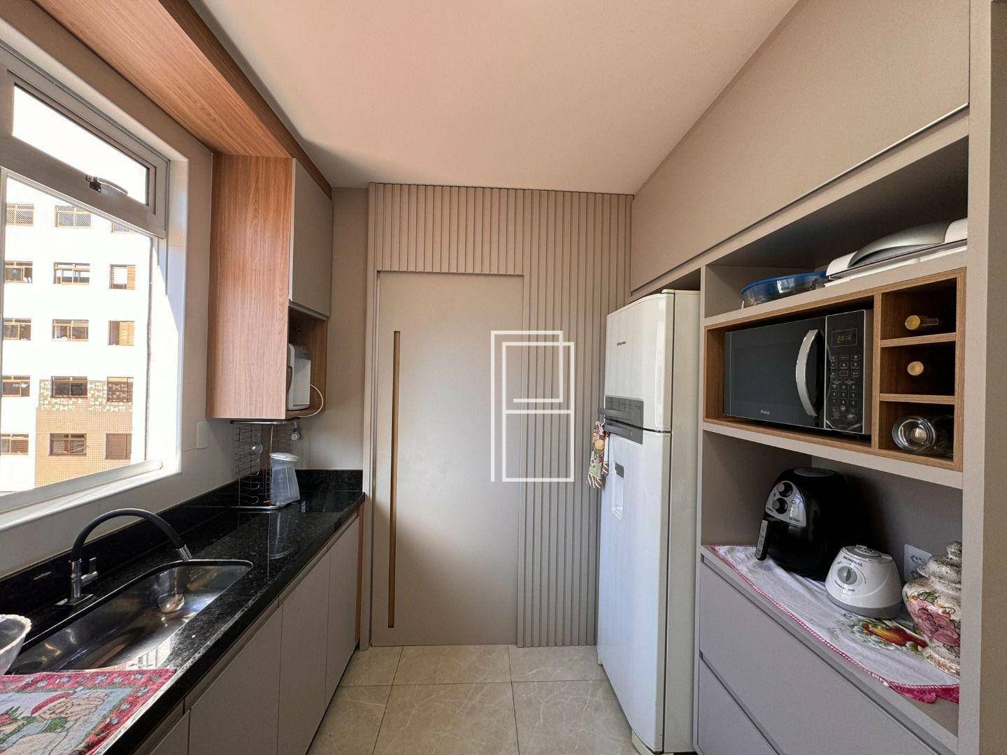 Apartamento à venda com 3 quartos, 87m² - Foto 15