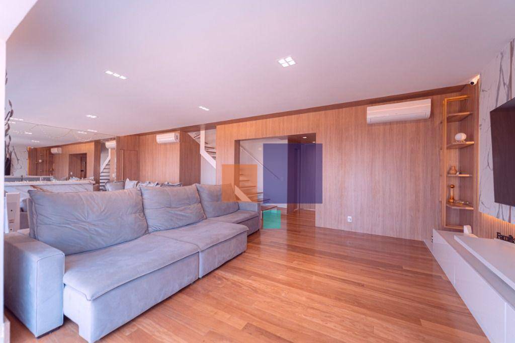 Cobertura à venda com 5 quartos, 504m² - Foto 2