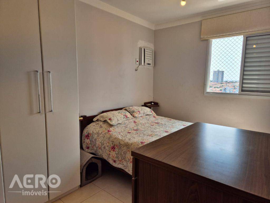 Apartamento à venda com 2 quartos, 65m² - Foto 3