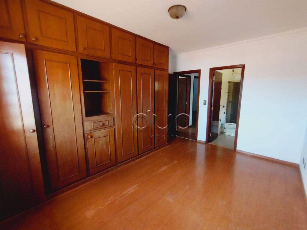 Casa à venda e aluguel com 4 quartos, 265m² - Foto 15