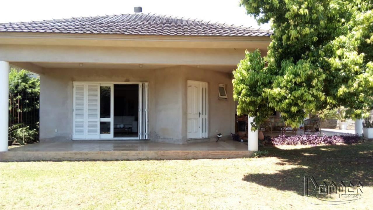 Casa à venda com 3 quartos, 260m² - Foto 2