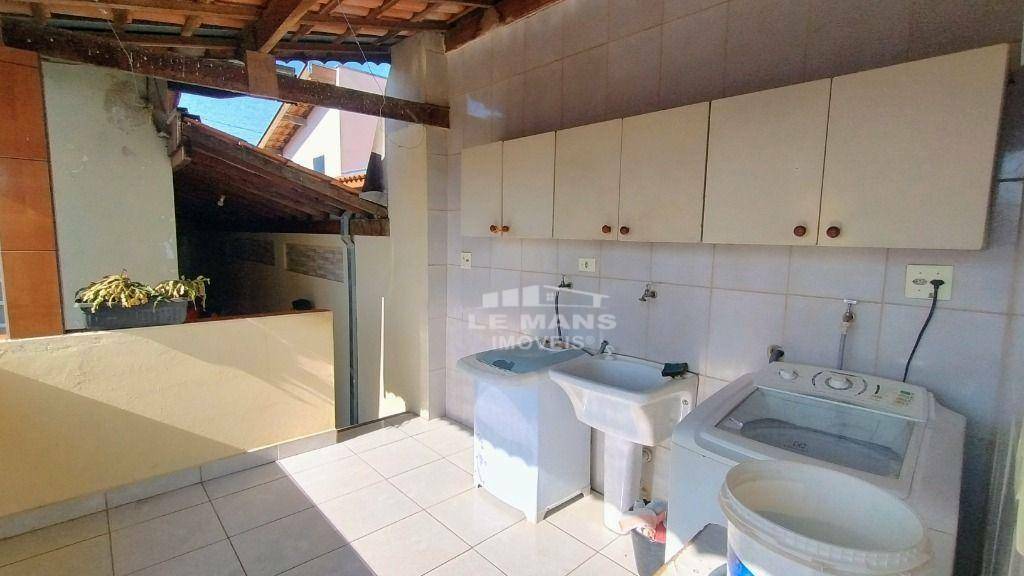 Casa à venda com 2 quartos, 184m² - Foto 23