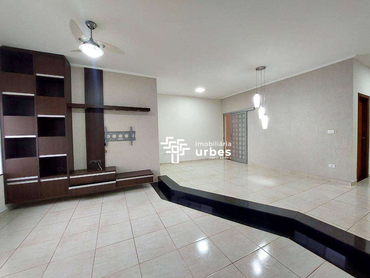 Casa para alugar com 3 quartos, 209m² - Foto 9