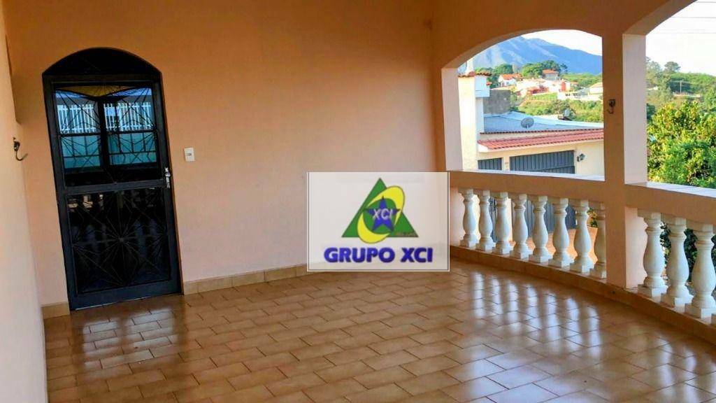 Casa, 5 quartos, 374 m² - Foto 2