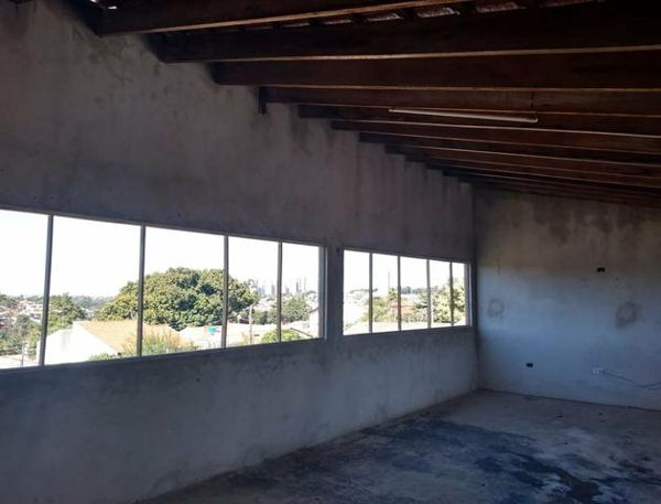 Casa à venda com 3 quartos, 220m² - Foto 8