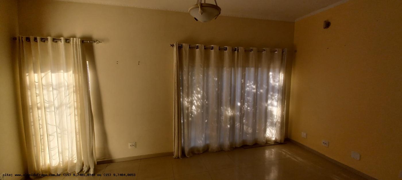 Casa à venda com 3 quartos, 300m² - Foto 18