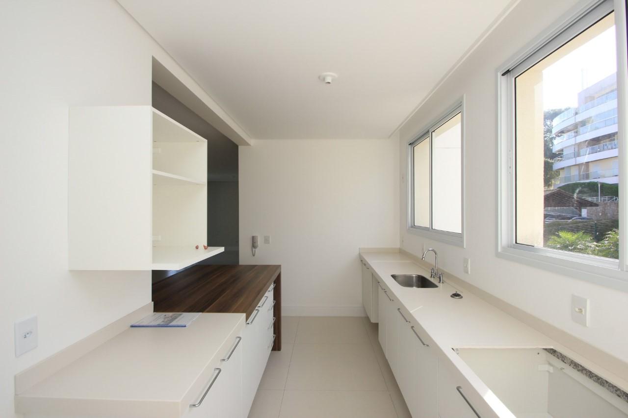 Apartamento para alugar com 3 quartos, 139m² - Foto 8