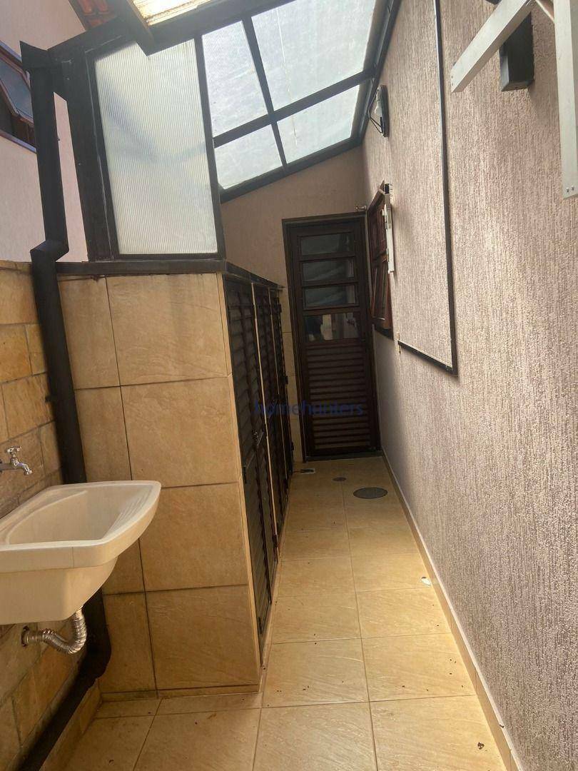 Casa de Condomínio para alugar com 3 quartos, 185m² - Foto 20