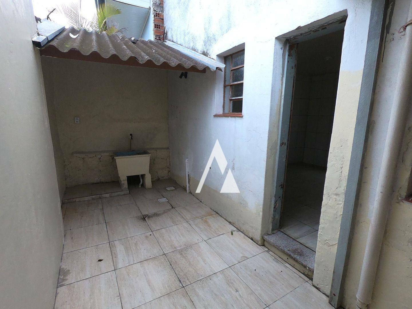 Casa para alugar com 2 quartos, 100M2 - Foto 14