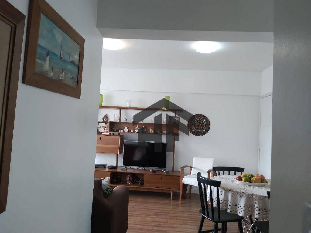 Apartamento à venda com 3 quartos, 79m² - Foto 17