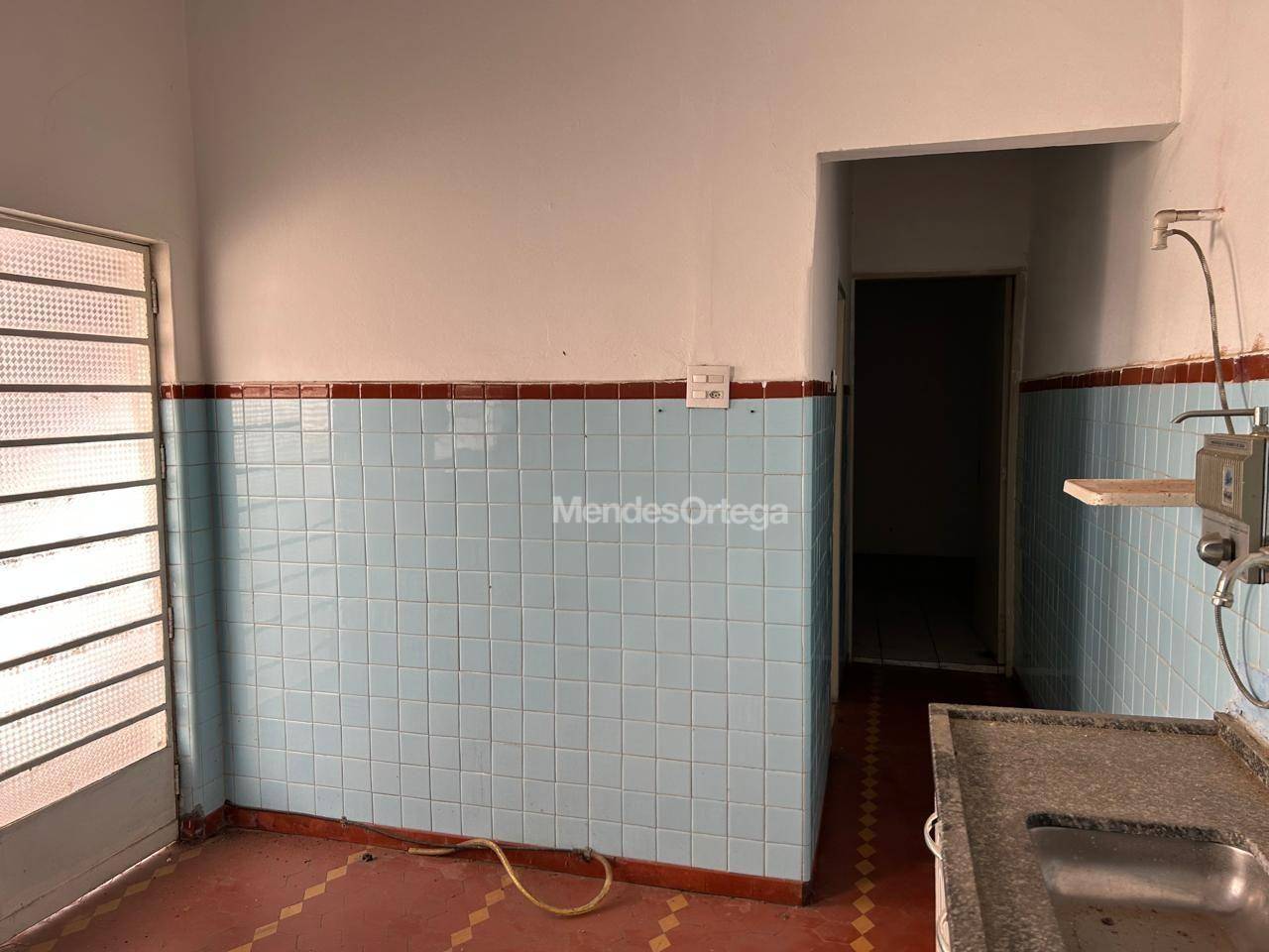 Casa à venda com 2 quartos, 90m² - Foto 13