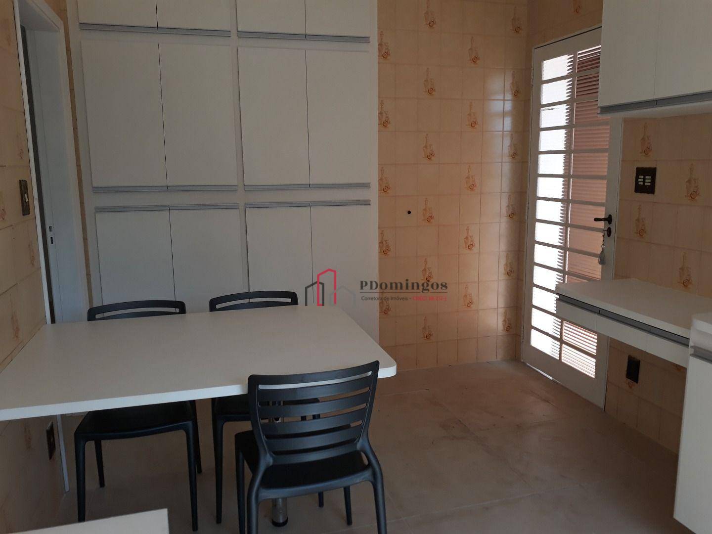 Casa à venda com 4 quartos, 280m² - Foto 5