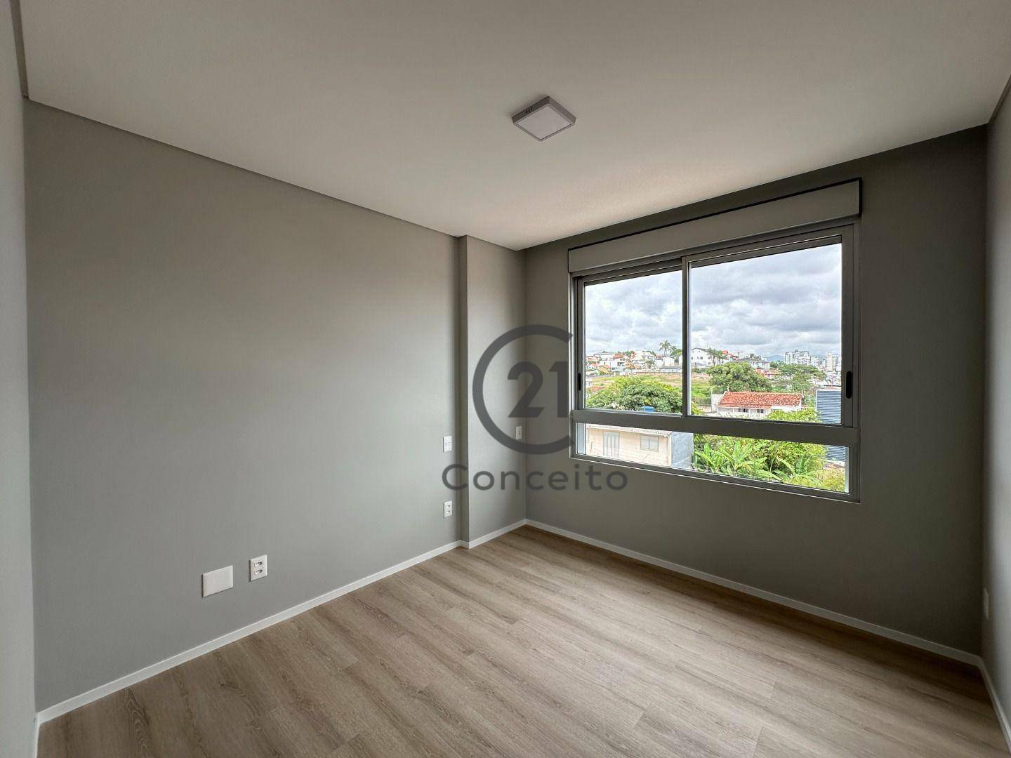 Apartamento à venda com 4 quartos, 166m² - Foto 7