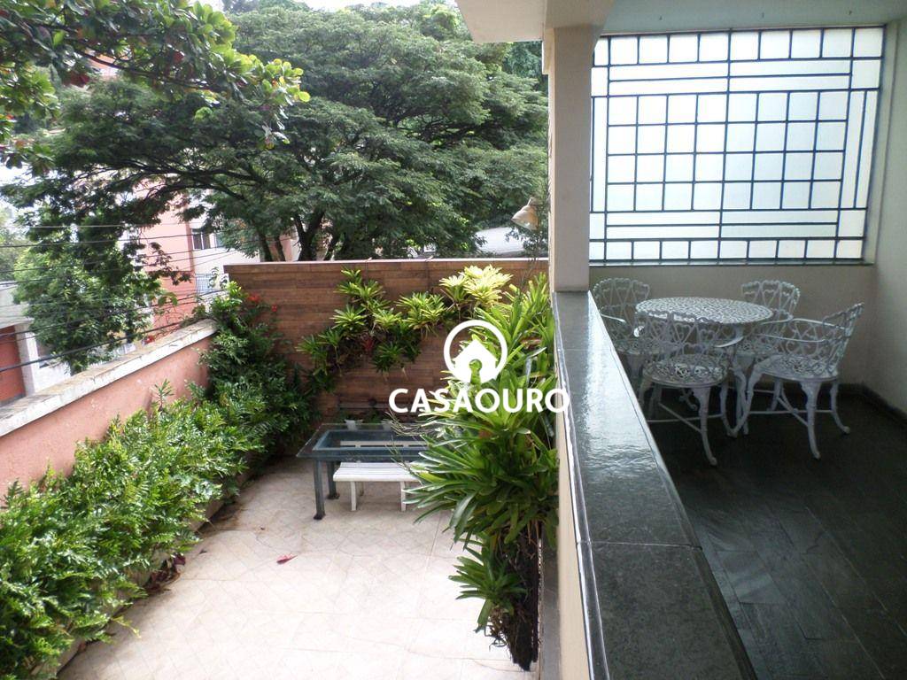Casa, 4 quartos, 300 m² - Foto 1