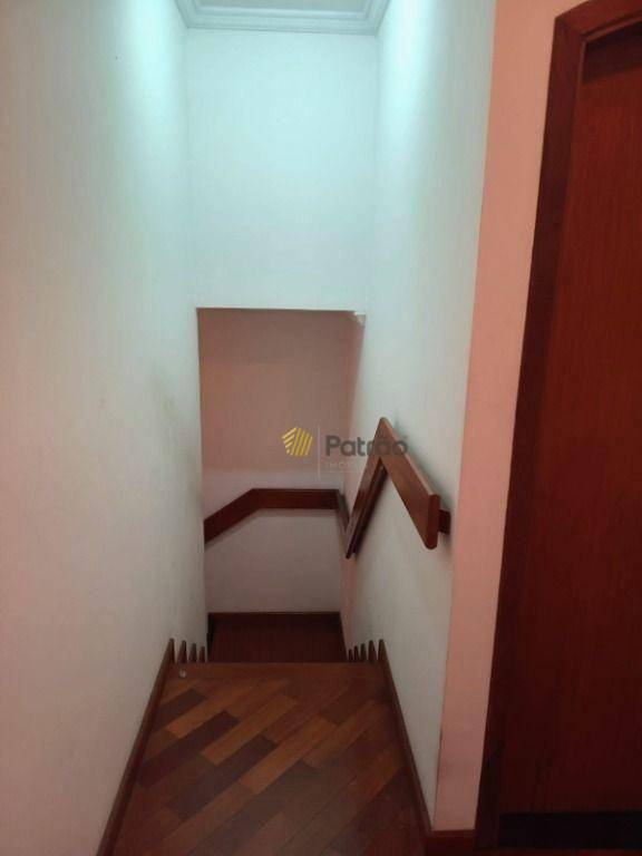 Sobrado à venda com 3 quartos, 225m² - Foto 17