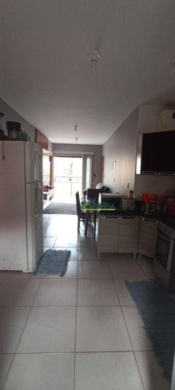 Apartamento à venda com 2 quartos, 60m² - Foto 9