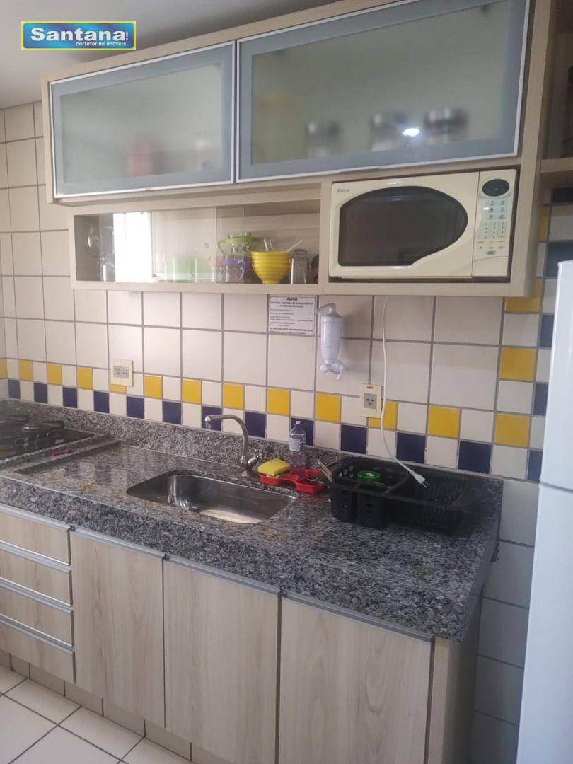 Apartamento à venda com 2 quartos, 69m² - Foto 32