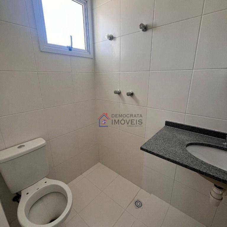 Apartamento à venda com 2 quartos, 57m² - Foto 4