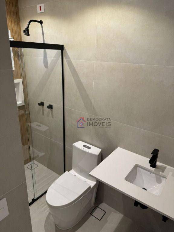 Sobrado à venda com 3 quartos, 260m² - Foto 11