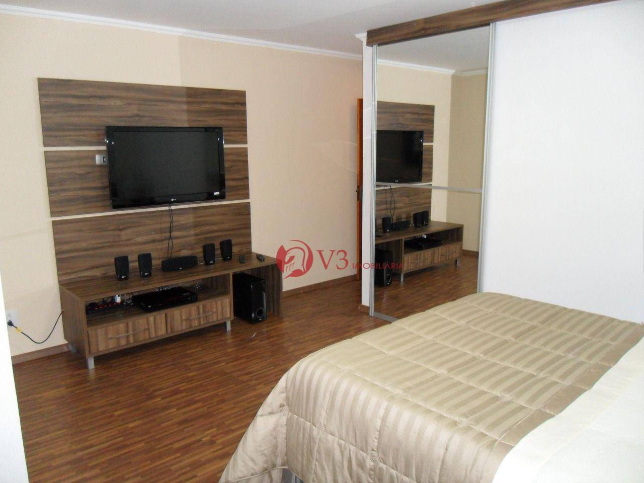 Sobrado à venda com 3 quartos, 350m² - Foto 4