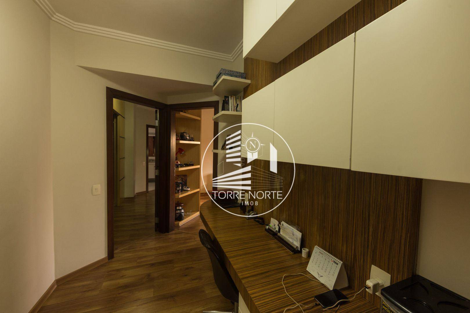 Apartamento à venda com 3 quartos, 188m² - Foto 12