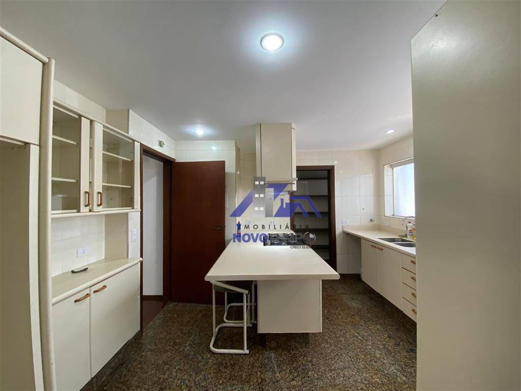 Sobrado para alugar com 3 quartos, 318m² - Foto 6