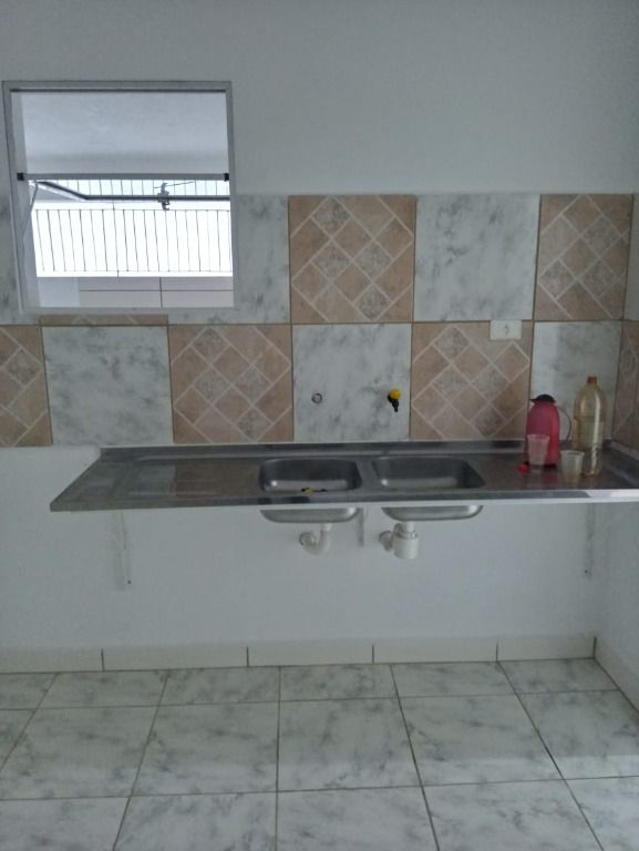 Casa à venda com 5 quartos, 240m² - Foto 10