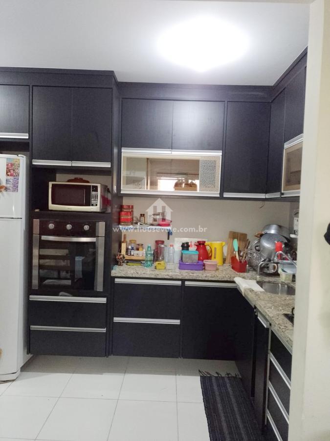 Apartamento à venda com 3 quartos, 99m² - Foto 3