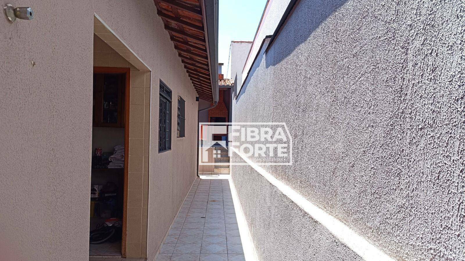 Casa à venda com 3 quartos, 220m² - Foto 25