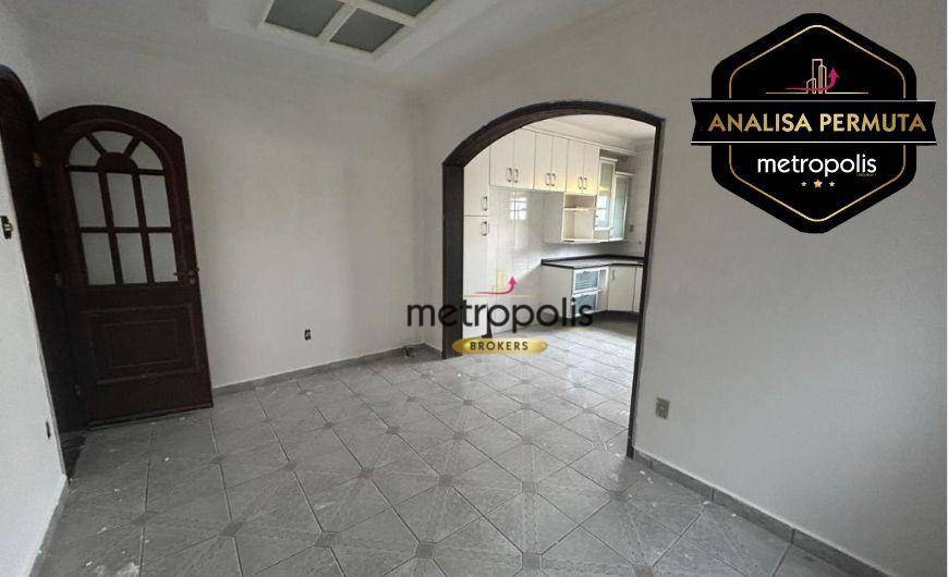 Sobrado, 3 quartos, 270 m² - Foto 1