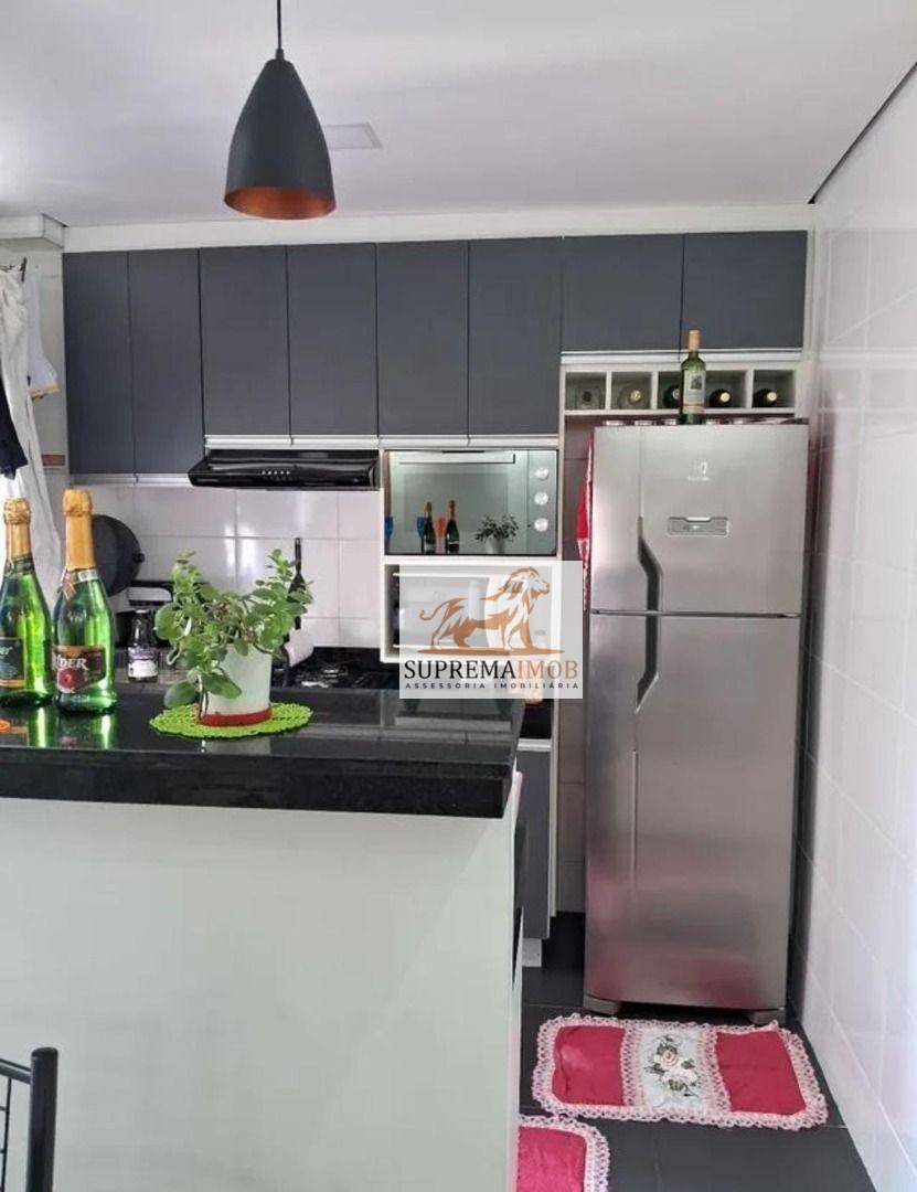 Apartamento à venda com 2 quartos, 42m² - Foto 4