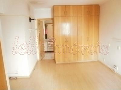 Apartamento para alugar com 3 quartos, 220m² - Foto 14