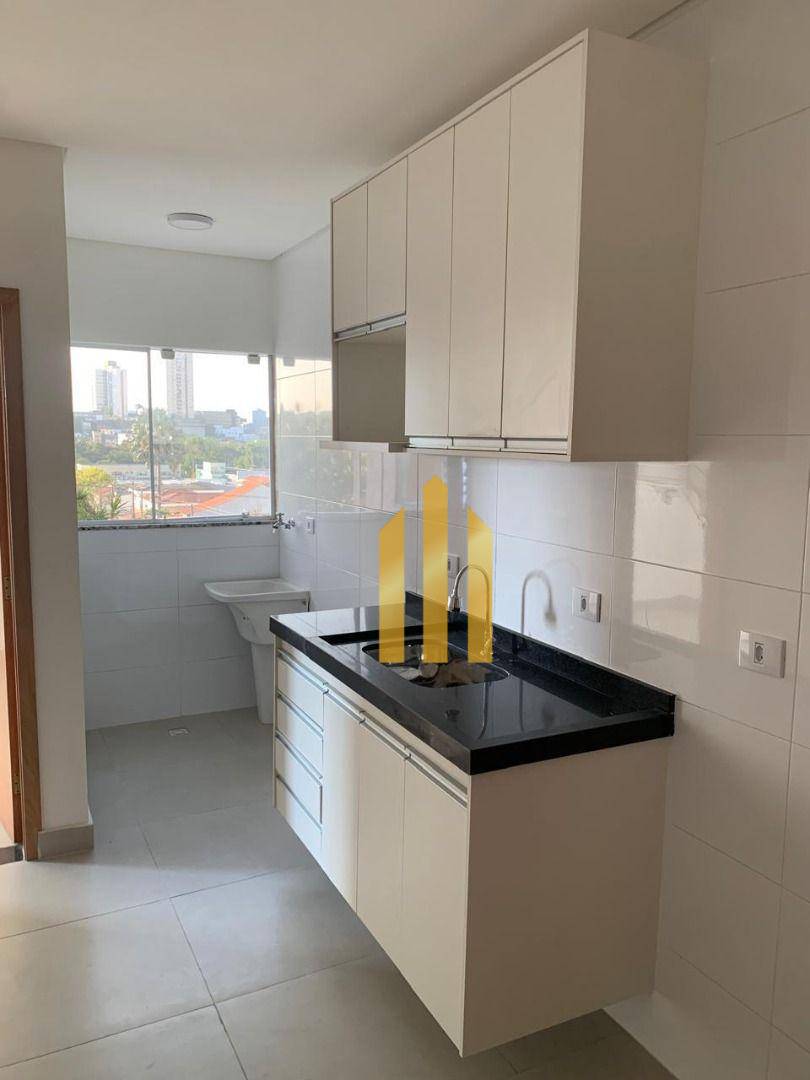 Apartamento para alugar com 2 quartos, 38m² - Foto 3