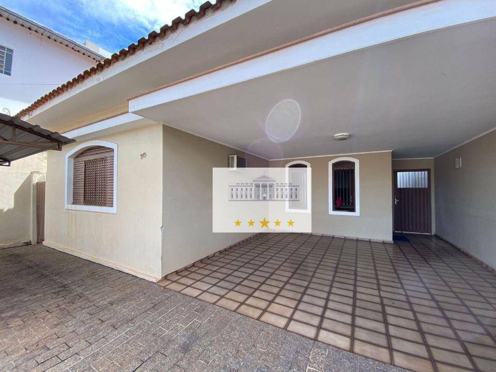 Casa à venda com 4 quartos, 250m² - Foto 2