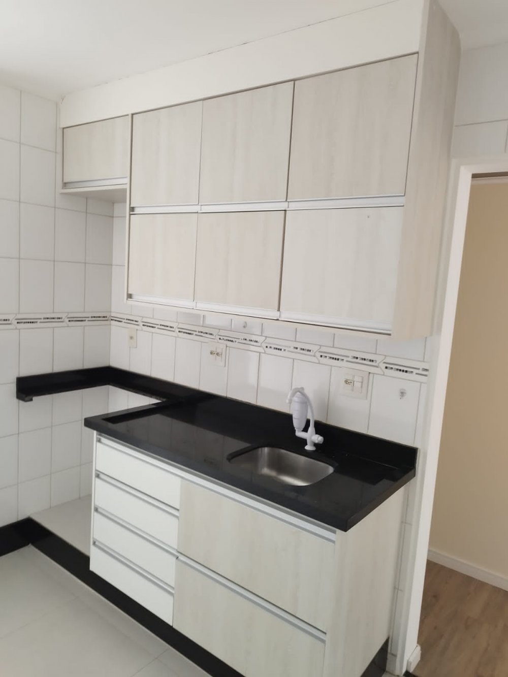 Apartamento para alugar com 2 quartos, 64m² - Foto 7