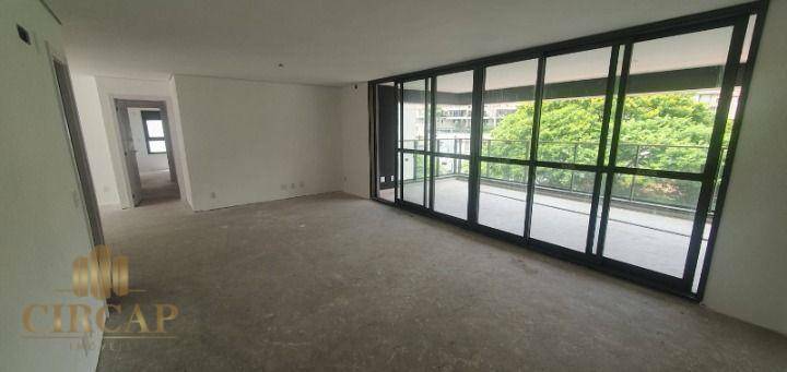 Apartamento à venda com 4 quartos, 197m² - Foto 3