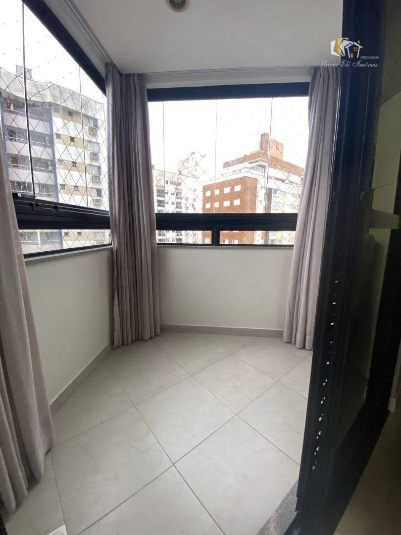 Apartamento à venda com 4 quartos, 157m² - Foto 15