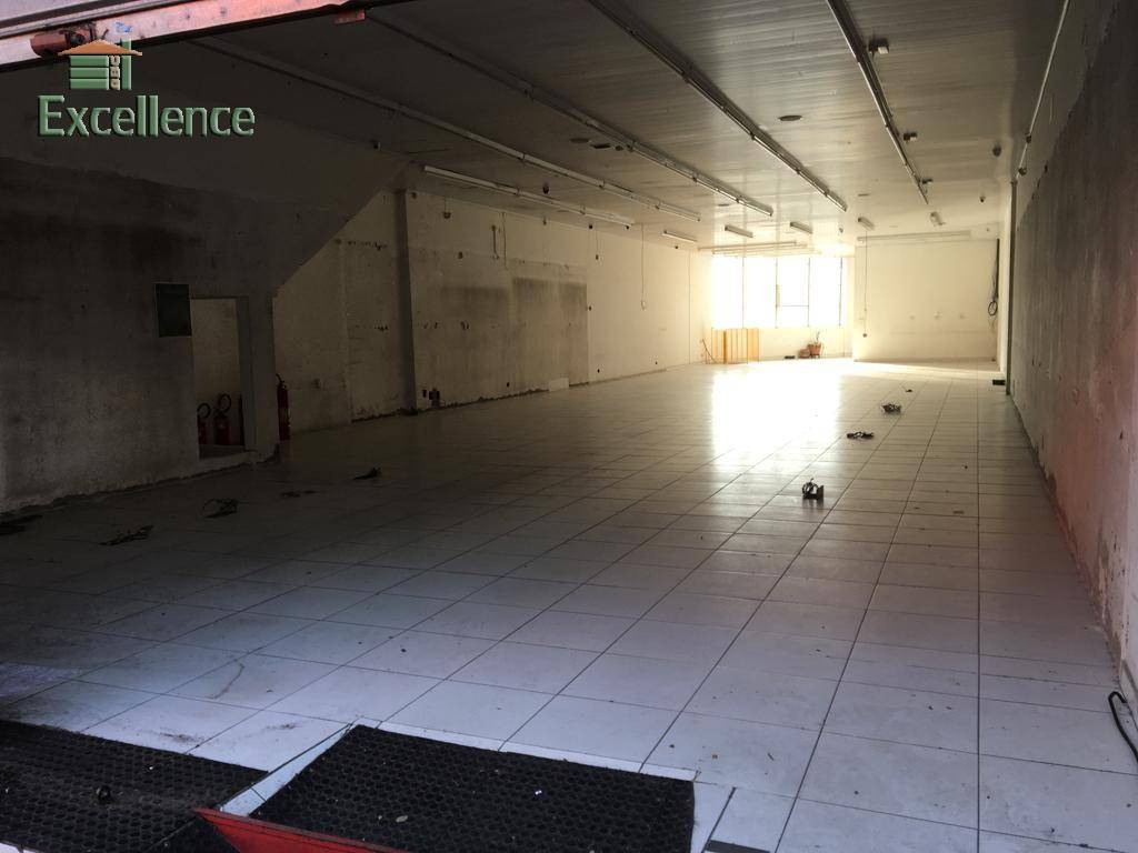 Depósito-Galpão-Armazém para alugar, 677m² - Foto 1