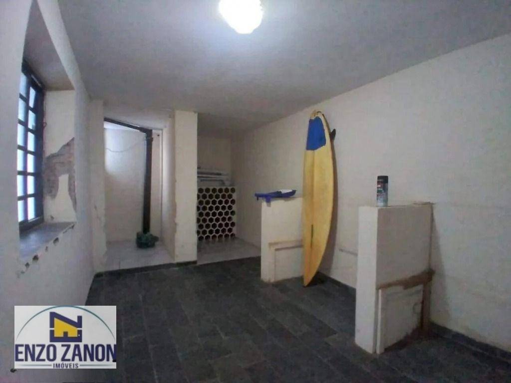 Sobrado para alugar com 3 quartos, 200m² - Foto 24