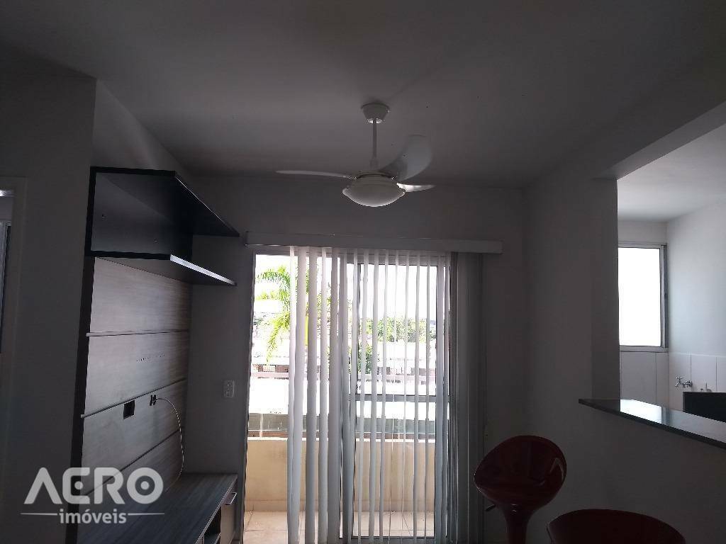 Apartamento à venda com 2 quartos, 64m² - Foto 1