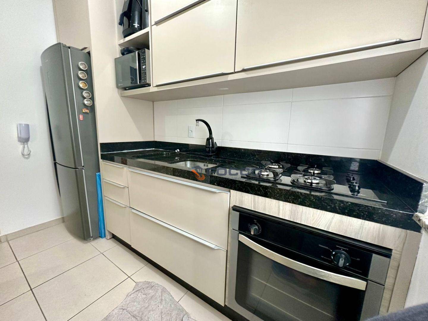 Apartamento à venda com 2 quartos, 62m² - Foto 18